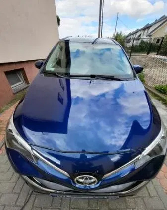 mazowieckie Toyota Avensis cena 35000 przebieg: 320000, rok produkcji 2015 z Łosice